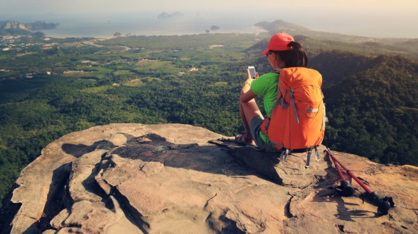 APP TAKES YOU ON A HIKE OF 102 COUNTRIES | FactsToday